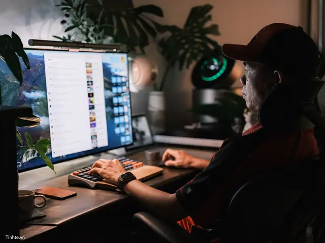 Đèn Led Gắn Sau Màn Hình