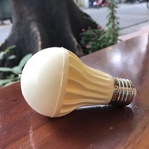 Đèn Led Tạo Ion Âm