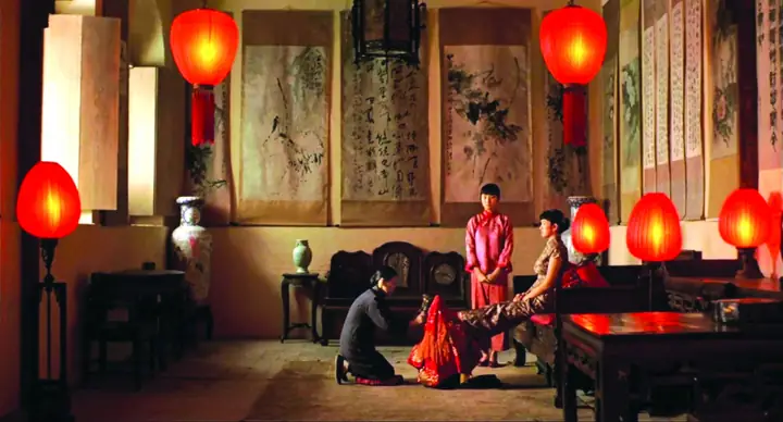 Đèn Lồng Đỏ Treo Cao Vietsub