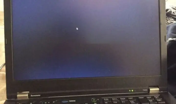 Đèn Màn Hình Laptop Bị Tối