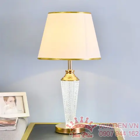 Đèn Ngủ Pha Lê Để Bàn