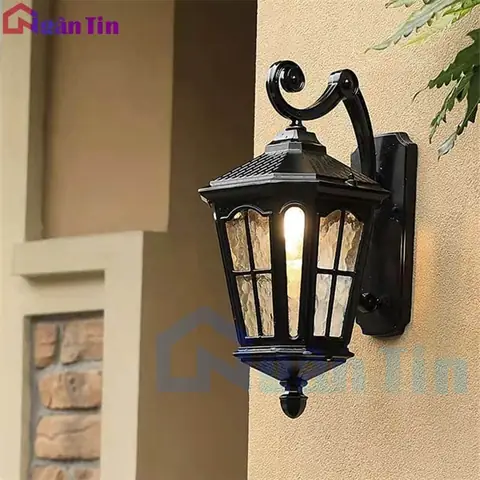 Đèn Ốp Tường Sân Vườn