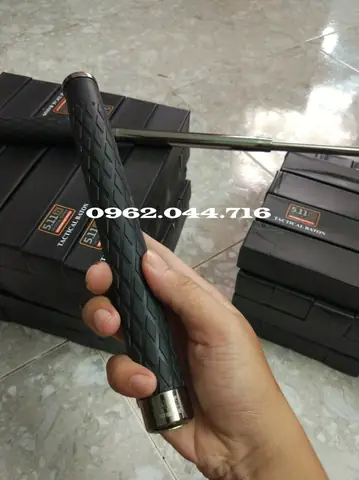 Đèn Pin Kiêm Dùi Cui