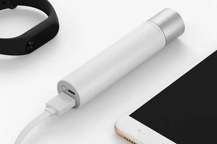 Đèn Pin Kiêm Sạc Dự Phòng Xiaomi