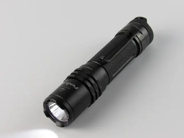 Đèn Pin Siêu Sáng Trung Quốc