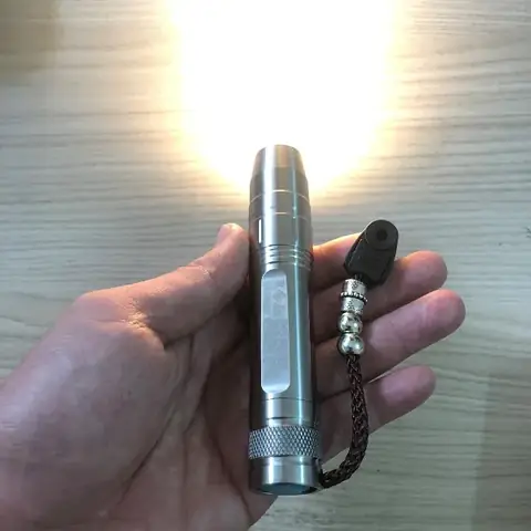 Đèn Pin Soi Đá Quý Tại Tphcm