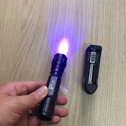 Đèn Pin Tia Cực Tím