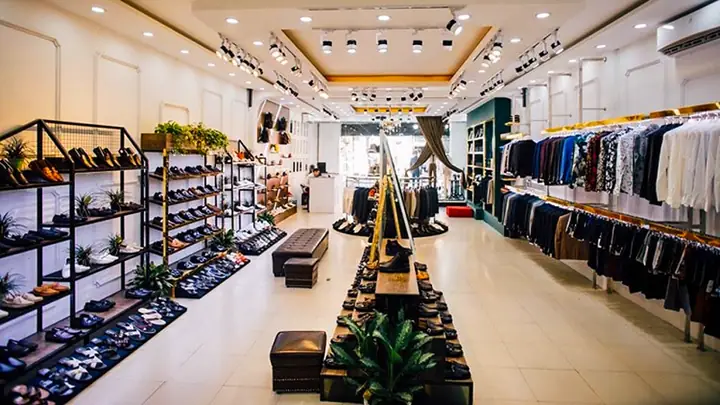 Đèn Rọi Shop Quần Áo