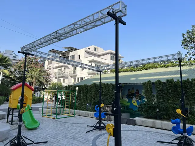 Đèn Sân Khấu Ngoài Trời