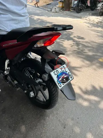 Đèn Soi Biển Số Winner X