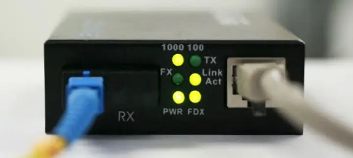 Đèn Switch Nháy Liên Tục