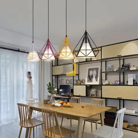Đèn Thả Kim Cương Khung Sắt