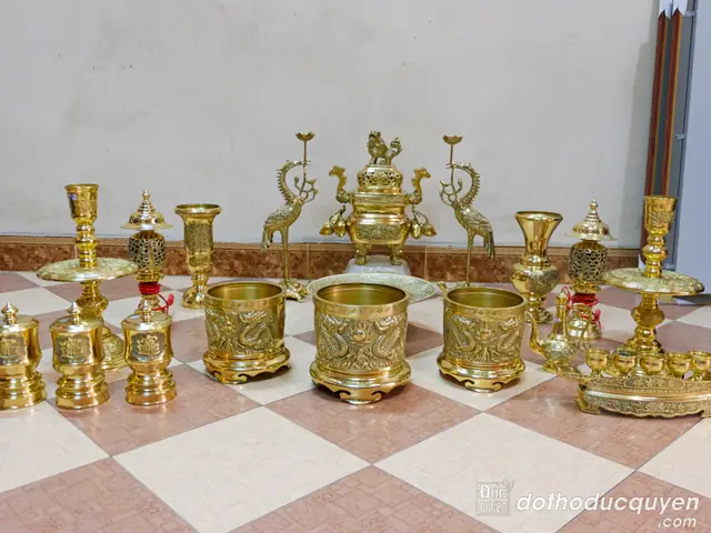 Đèn Thờ Bằng Đồng Dapha