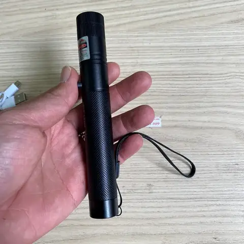 Đèn Tia Laser Cực Mạnh