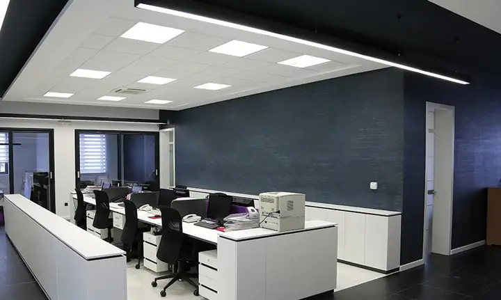 Đèn Trần Phòng Làm Việc