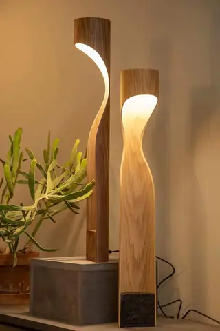 Đèn Trang Trí Bằng Ống Nhựa