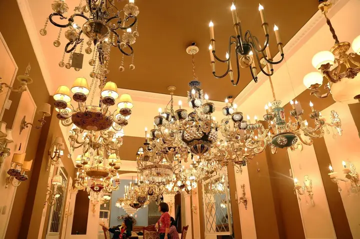 Đèn Trang Trí Cửa Hàng