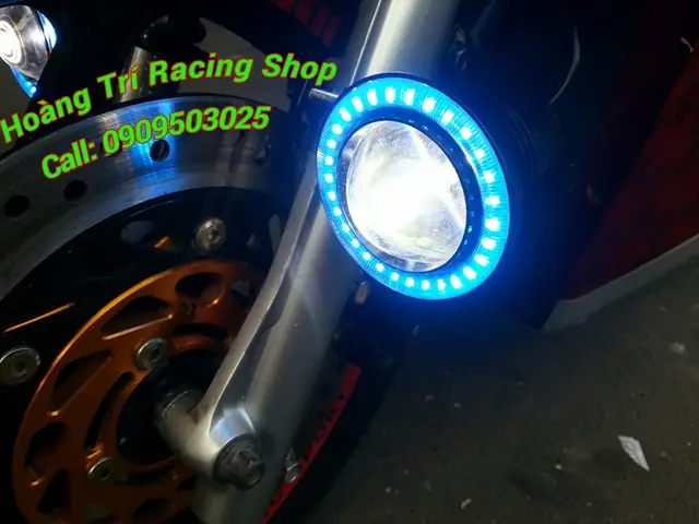 Đèn Trợ Sáng Gắn Phuộc Trước