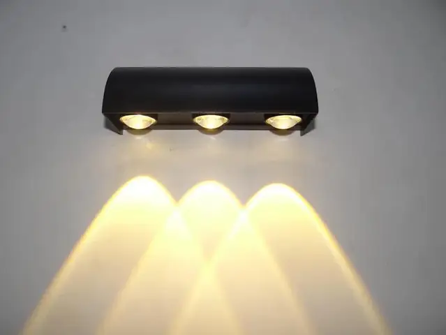 Đèn Tường Kiểu Ánh Sáng Hắt
