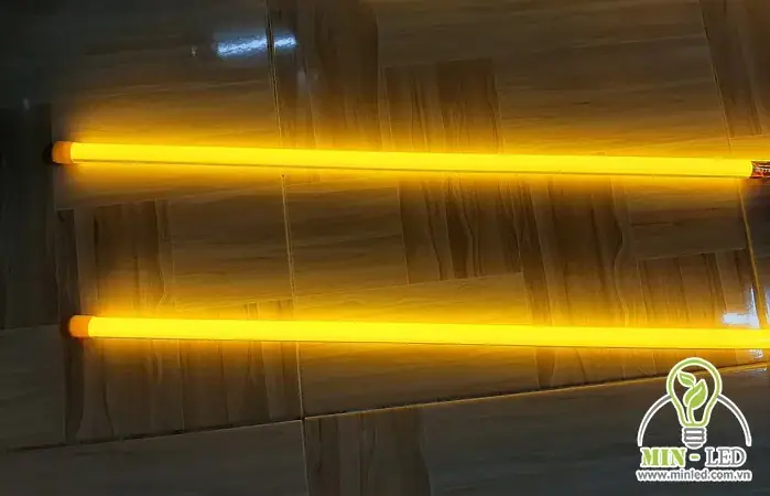 Đèn Tuýp Led Màu Vàng