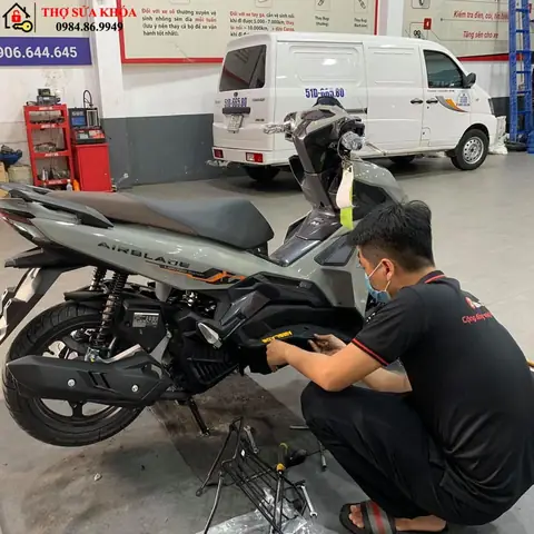 Đèn Xe Air Blade Không Sáng