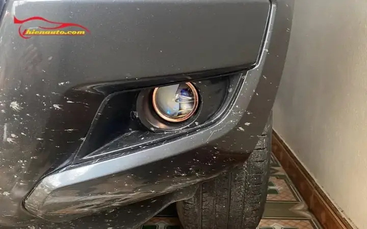 Đèn Xenon Lúc Sáng Lúc Tắt