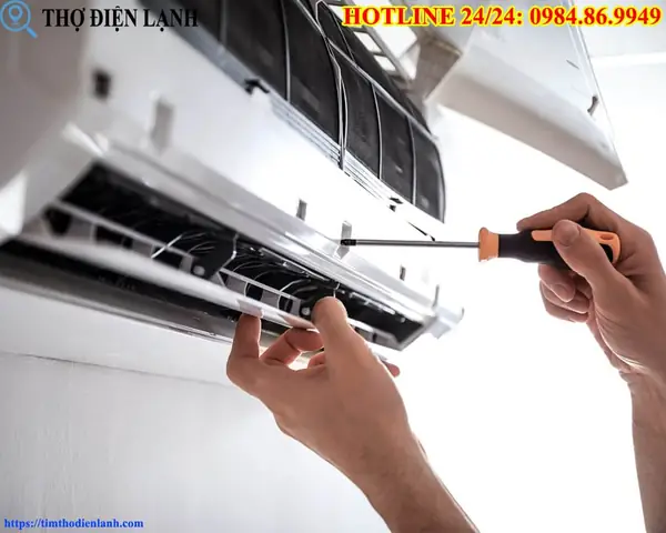 Điều Hòa Midea Nháy Đèn Xanh