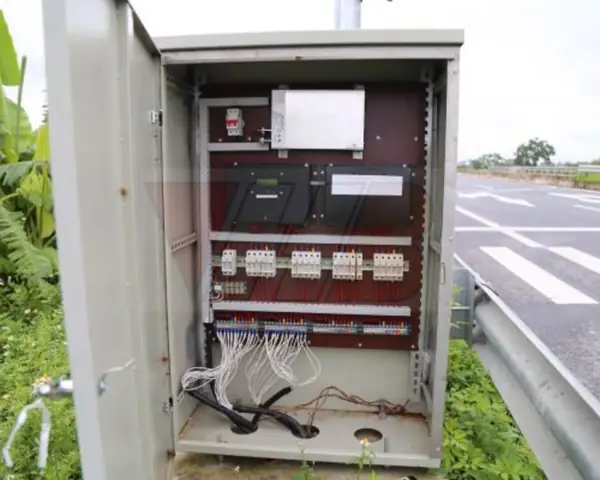 Điều Khiển Đèn Tín Hiệu Giao Thông