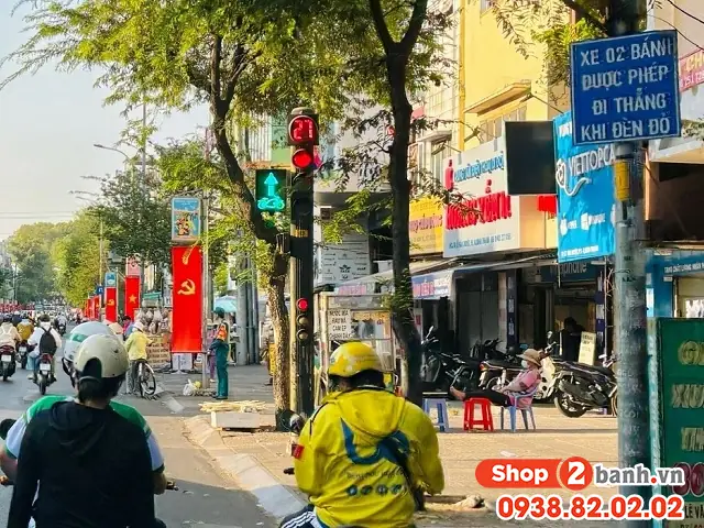 Được Phép Vượt Đèn Đỏ Khi Nào
