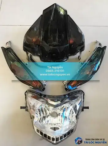 Đuôi Đèn Appi Ex 135