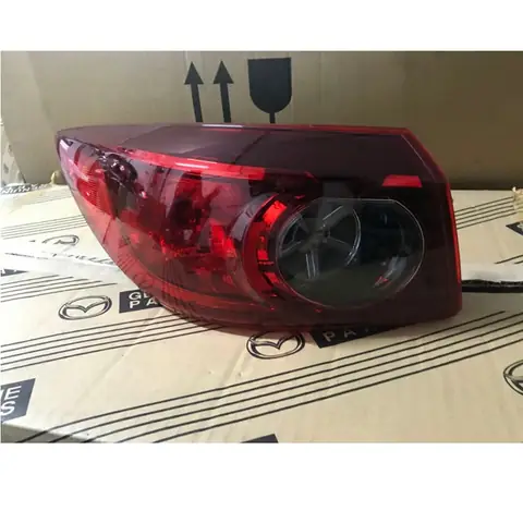 Giá Đèn Hậu Mazda 3