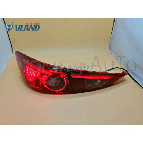 Giá Đèn Hậu Mazda 3