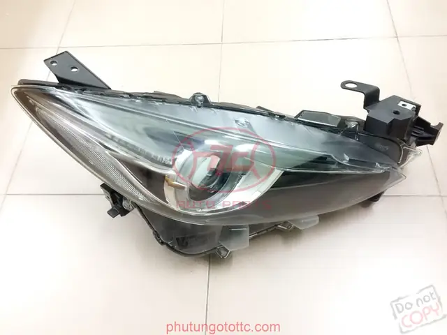 Giá Đèn Pha Mazda 3