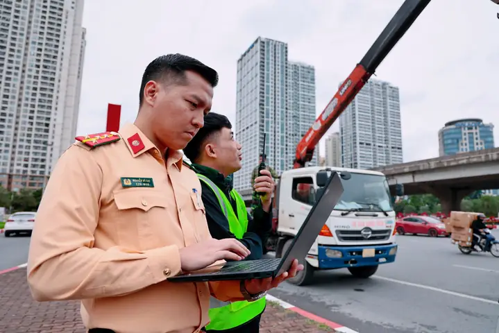 Hệ Thống Điều Khiển Đèn Tín Hiệu Giao Thông