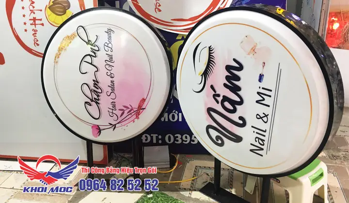 Hộp Đèn Hút Nổi Là Gì