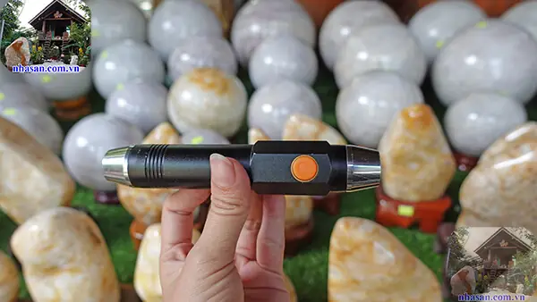 Hướng Dẫn Sử Dụng Đèn Soi Đá Quý