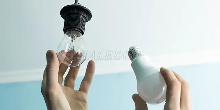 Kiểm Tra Bóng Đèn Huỳnh Quang