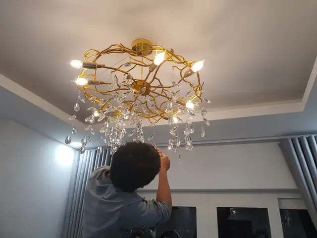 Lắp Đặt Đèn Trang Trí