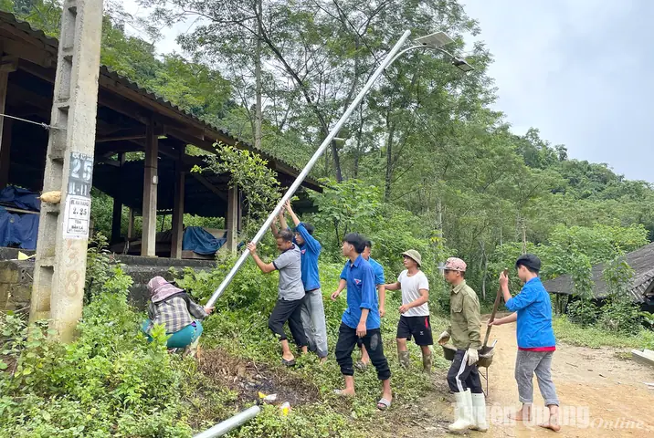 Lấp Lánh Những Ánh Đèn Đường