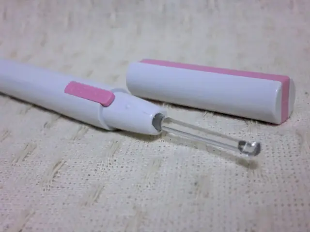 Lấy Ráy Tai Có Đèn Của Nhật