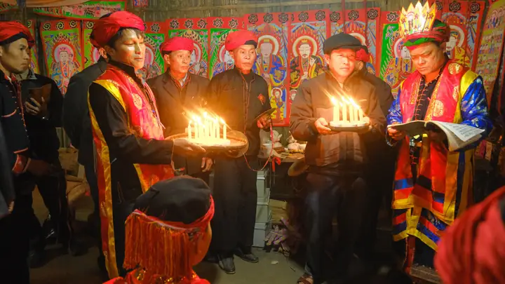 Lễ Cấp Sắc 12 Đèn