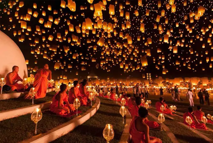 Lễ Hội Thả Đèn Trời Nhật Bản