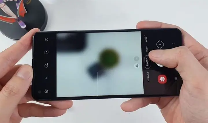 Lỗi Camera Sau Và Đèn Flash Iphone