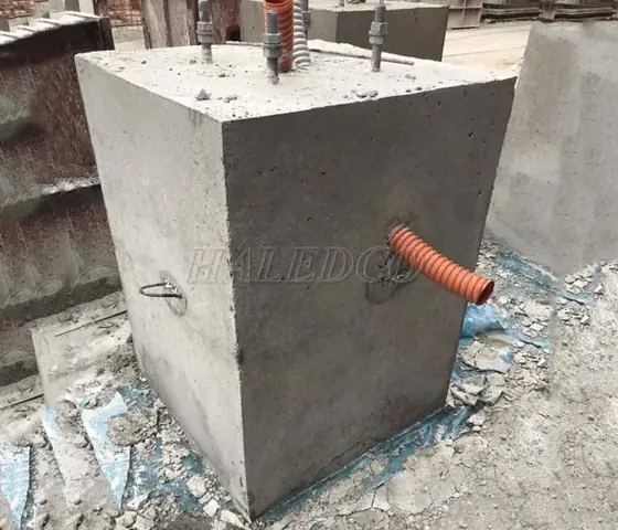 Móng Cột Đèn Chiếu Sáng