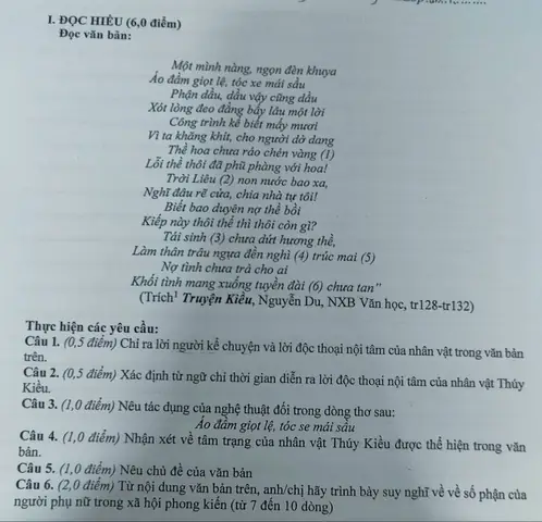 Một Mình Một Ngọn Đèn Khuya