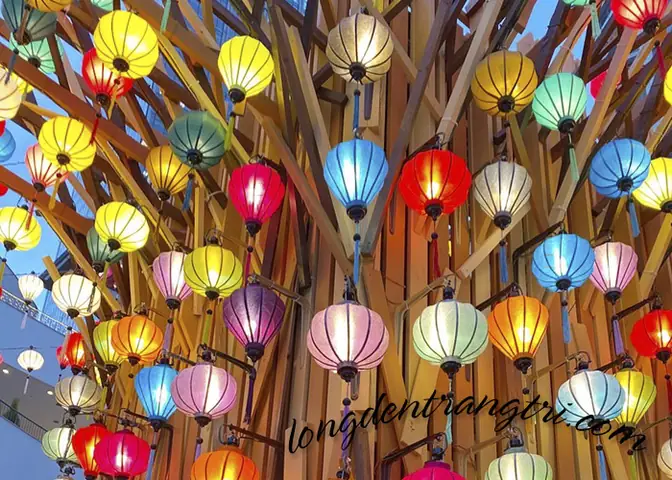 Mua Lồng Đèn Hội An