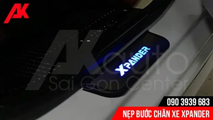 Nẹp Bước Chân Có Đèn Xpander