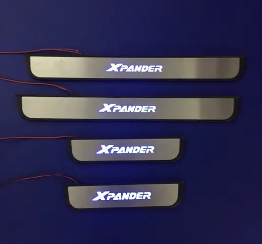 Nẹp Bước Chân Có Đèn Xpander