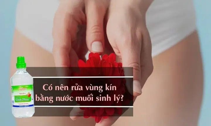 Ngày Đèn Đỏ Có Nên Rửa Nước Muối