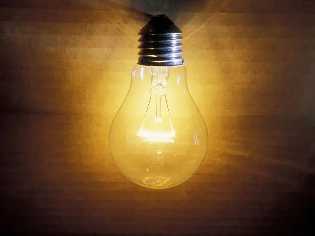 Ngọn Đèn Sáng Là Gì